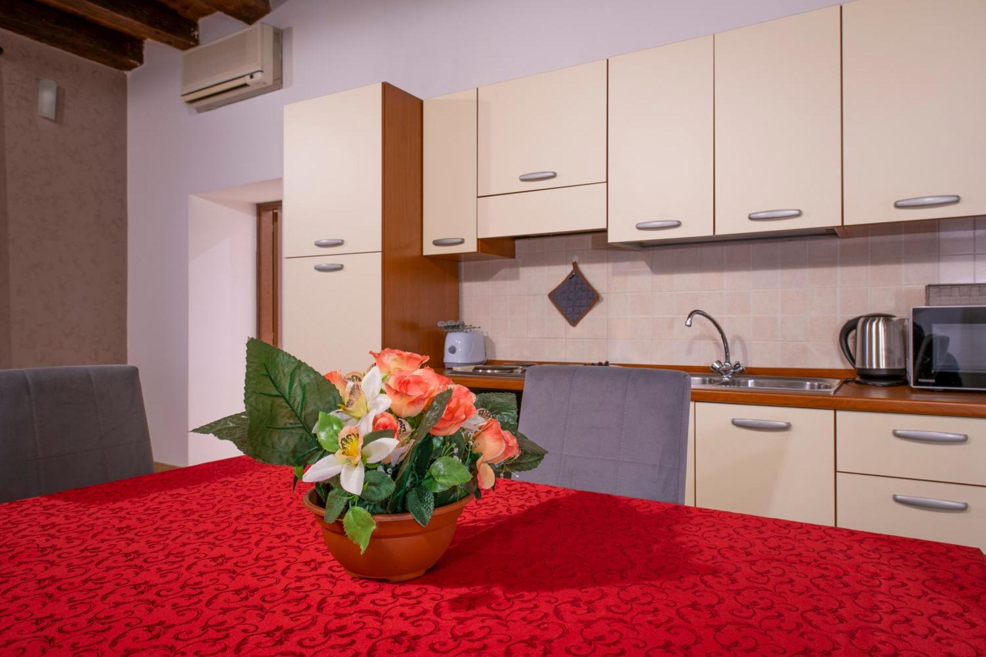 Palace Home Mazzini Verona Center 1 Dış mekan fotoğraf